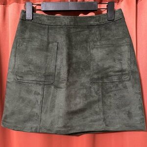 NWT Old Navy Green Sueded Mini Skirt Womens Size 4